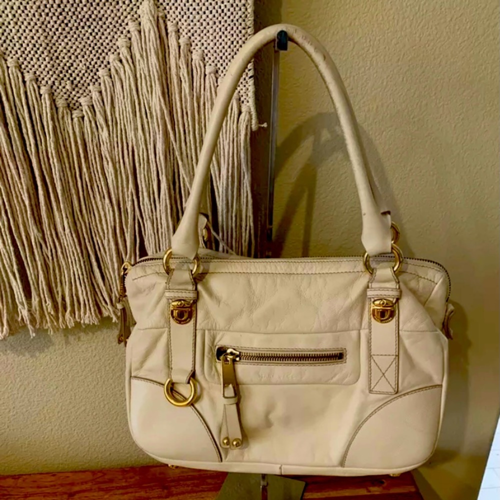 Marc Jacob’s $995 Cream/White Leather Handbag